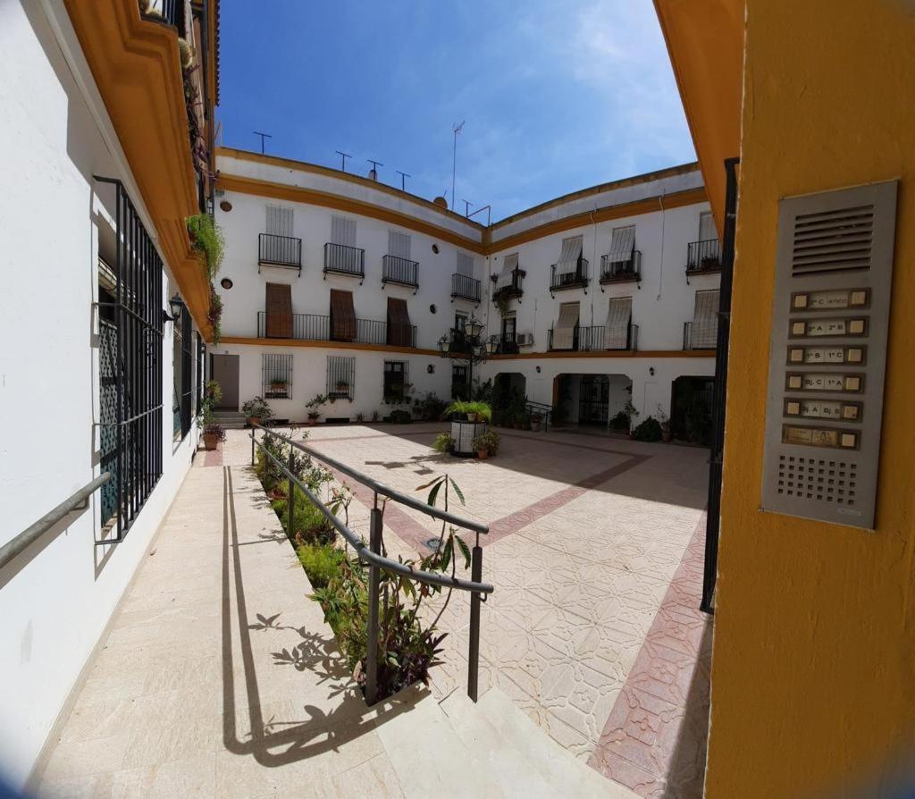 Budget And Cute Rooms With Balcony Sevilla Center Ngoại thất bức ảnh