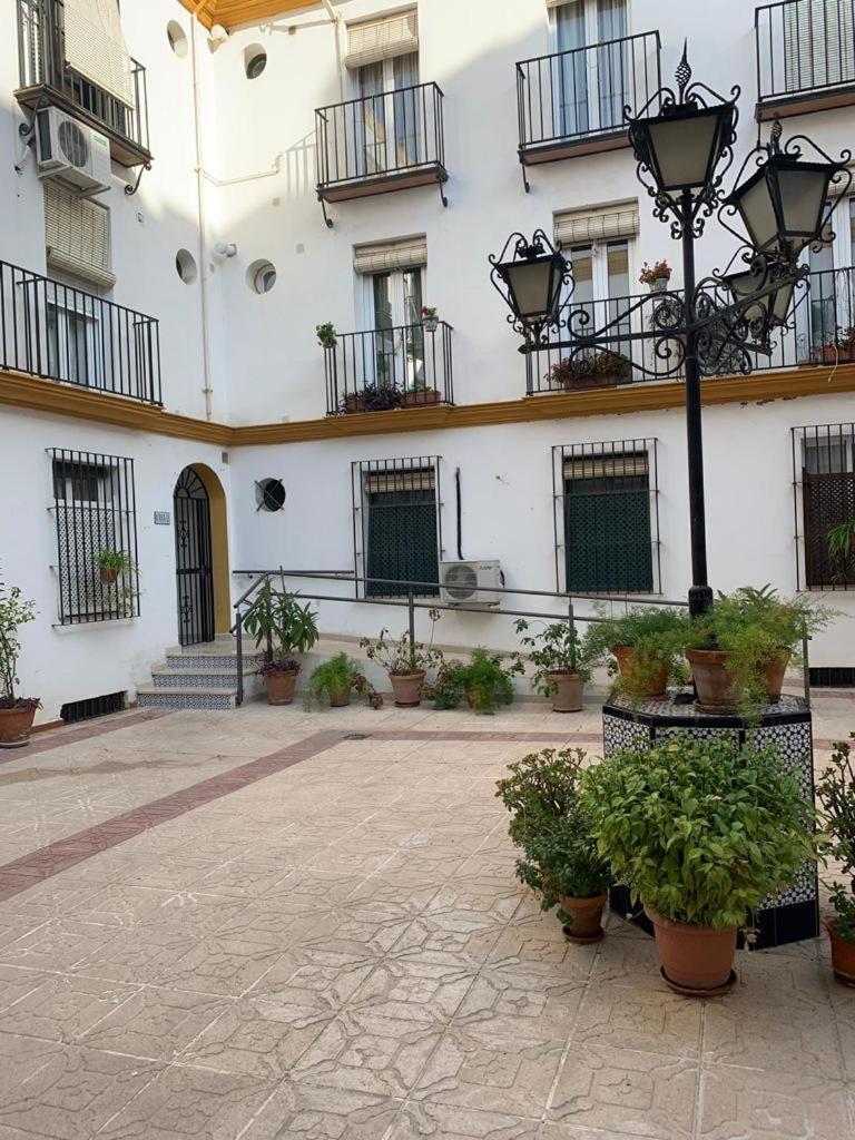 Budget And Cute Rooms With Balcony Sevilla Center Ngoại thất bức ảnh