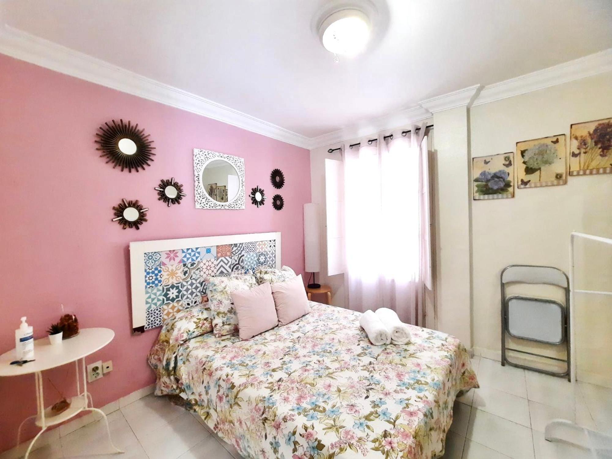 Budget And Cute Rooms With Balcony Sevilla Center Ngoại thất bức ảnh