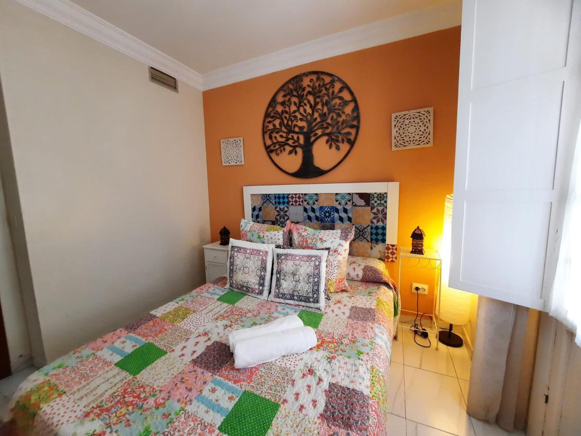 Budget And Cute Rooms With Balcony Sevilla Center Ngoại thất bức ảnh