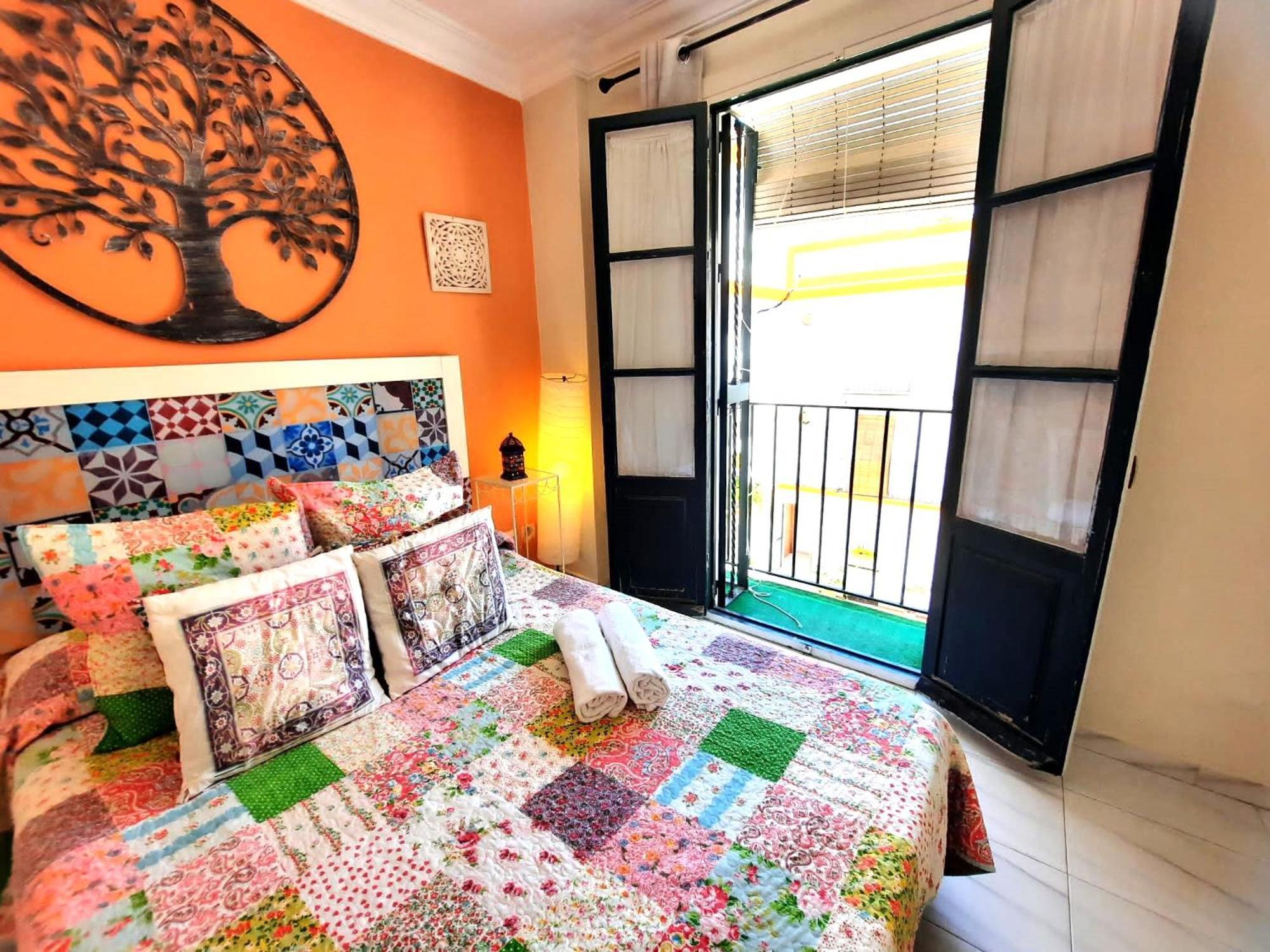 Budget And Cute Rooms With Balcony Sevilla Center Ngoại thất bức ảnh