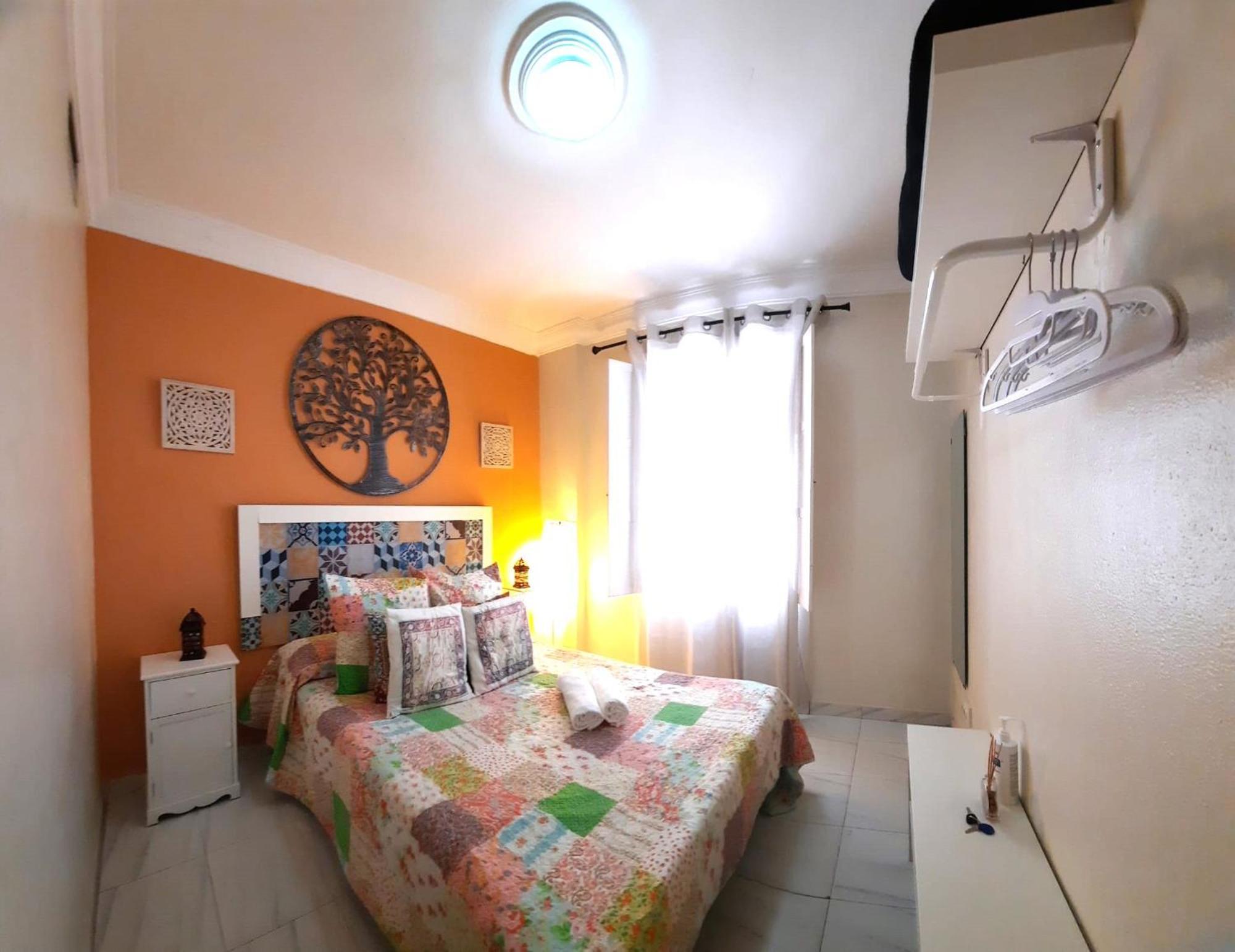 Budget And Cute Rooms With Balcony Sevilla Center Ngoại thất bức ảnh