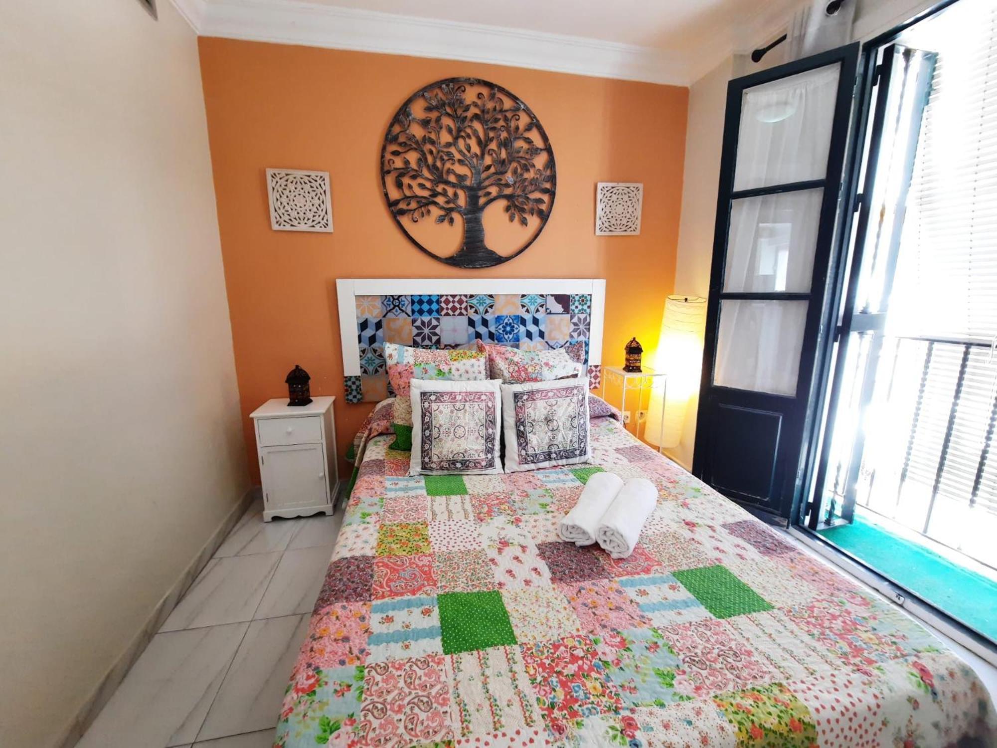Budget And Cute Rooms With Balcony Sevilla Center Ngoại thất bức ảnh